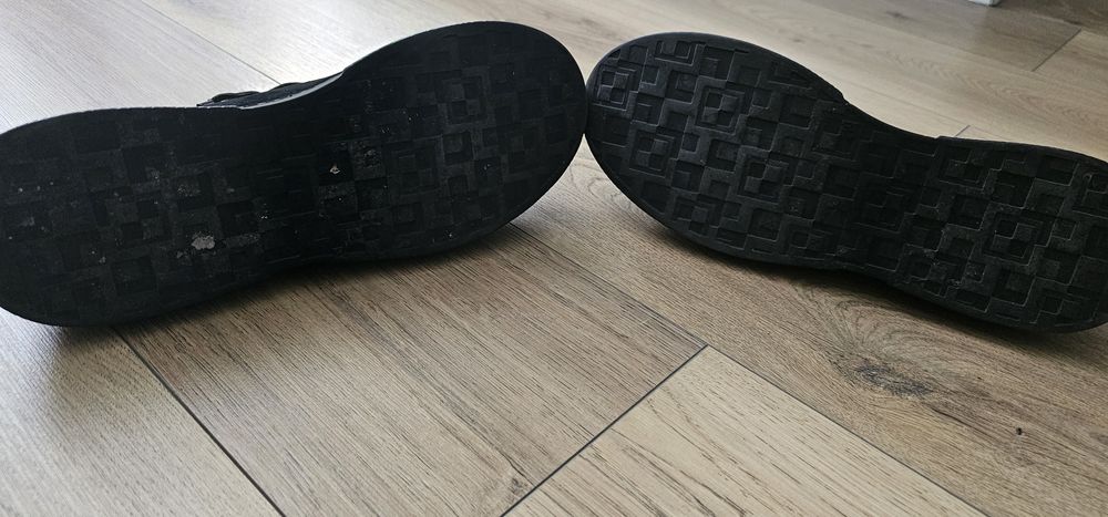 Incaltaminte Benvenuti marimea 40(25cm)