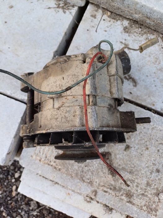 Продавам Алтернатор за Нива