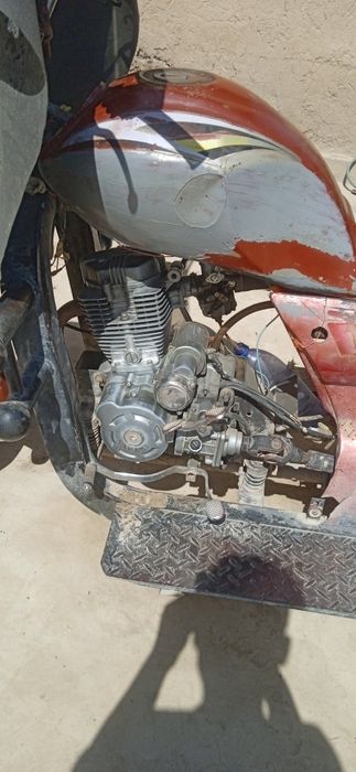 Ishlab chiqarilgan yil 2013 yaqinda motor bugan