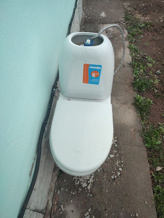 Унитаз продается