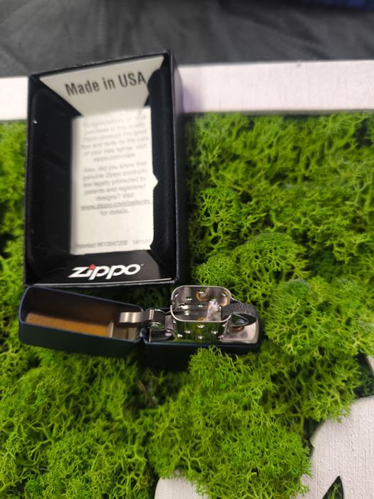 Bricheta zippo .
