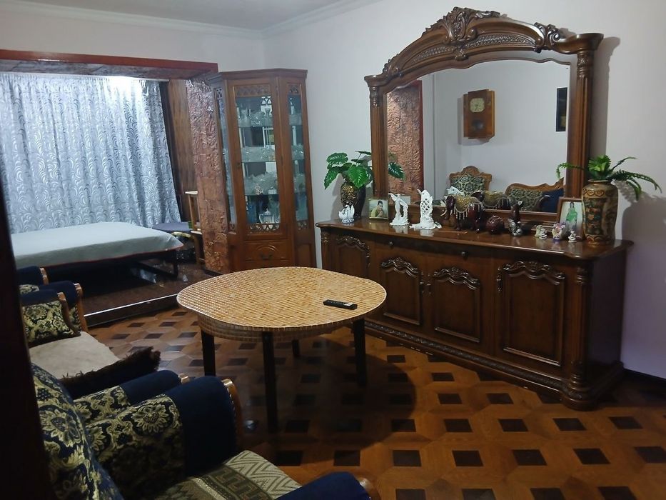 Продам квартиру в кирпичном доме