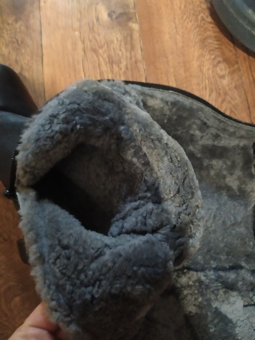 Продам женские сапоги