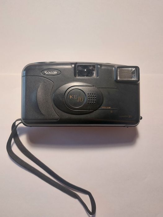Плёночный фотоаппарат Kodak KB-10 (35 мм)