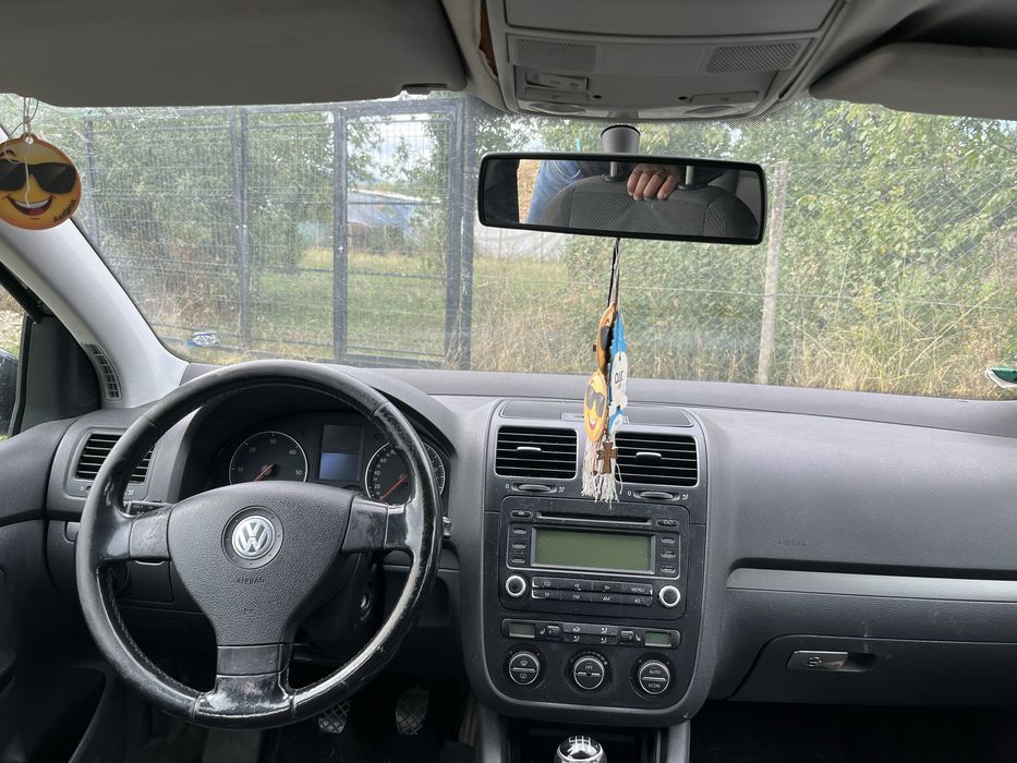 VW Glof 5 - 2005- 1.9 TDI BKC 105 CP- 2190 €