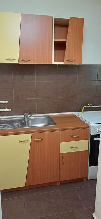 PF închiriez în Zorilor garsonieră