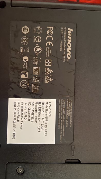 Lenovo G550 - 1TB HDD - Laptop pt. stocare / filme + Mouse