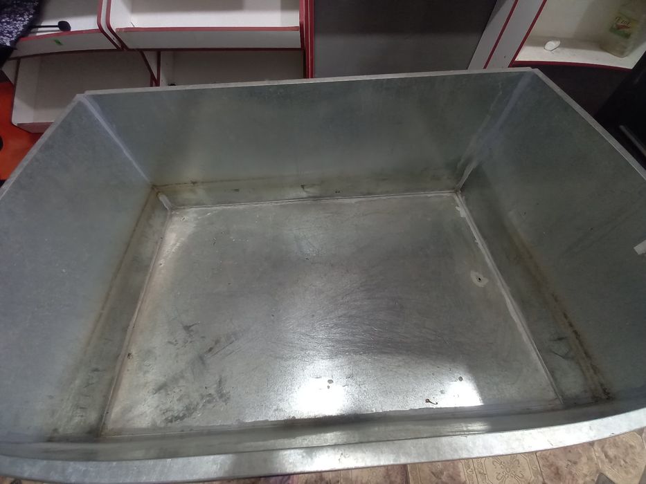 Kafe yoki choyxonalar uchun baliq akvarium