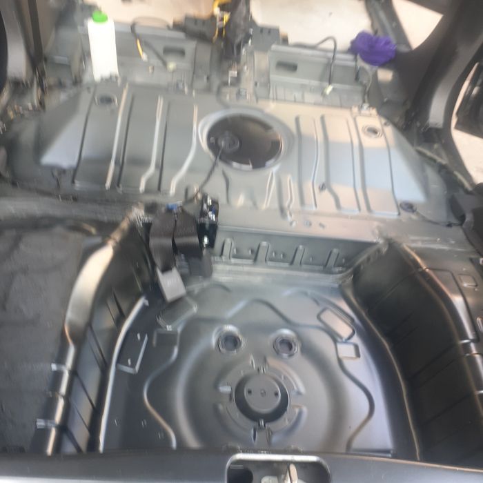 Химчистка    салона  авто   полировка  кузова     Аксия  600 000 сум