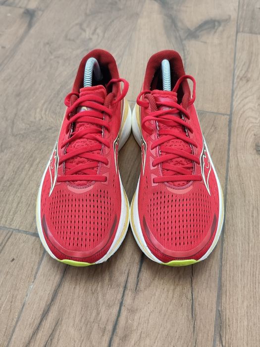 Маратонки Saucony