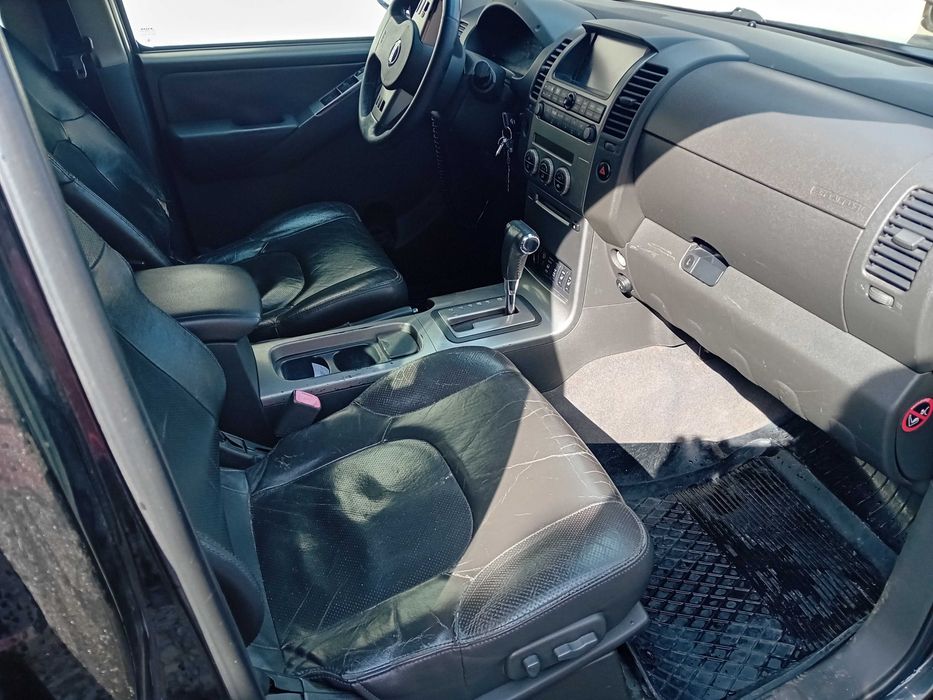 Vand Nissan Navara D40 Automat