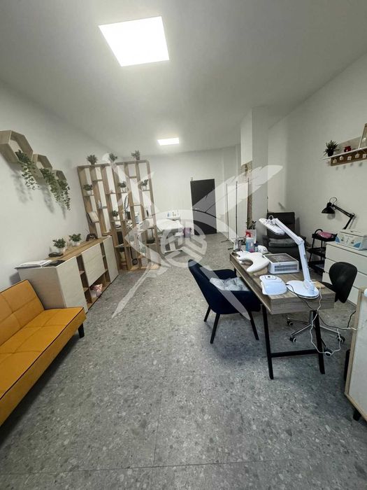 Продава се Офис в Бургас, Зорница - 40 кв.м за 1575 €/кв.м - Снимка #9