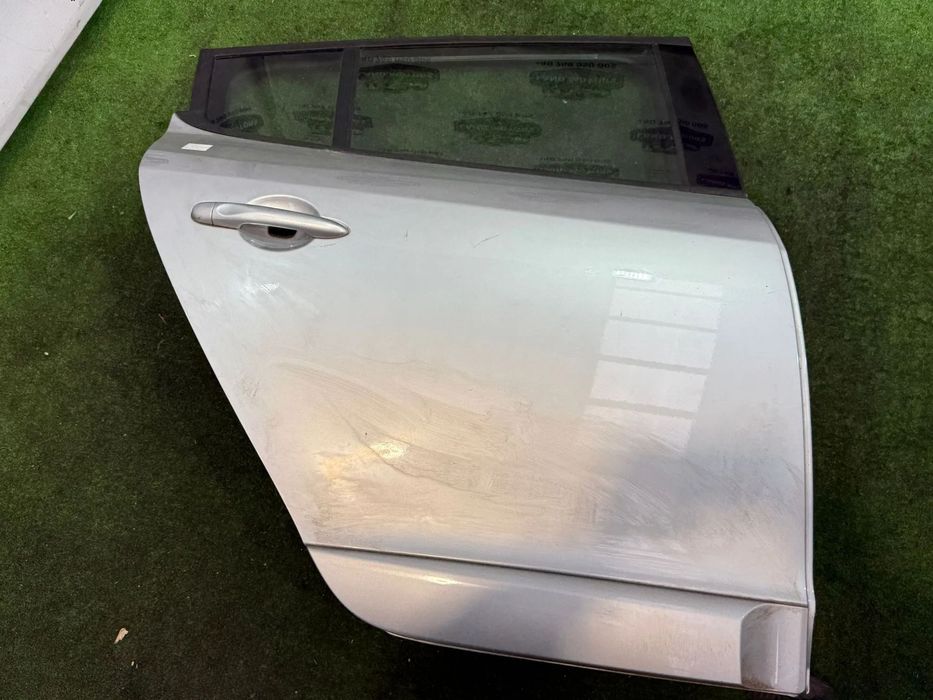 USA PORTIERA SPATE DREAPTA RENAULT MEGANE III B95 1.6 DIESEL 2014 / HATCHBACK 2008-2016