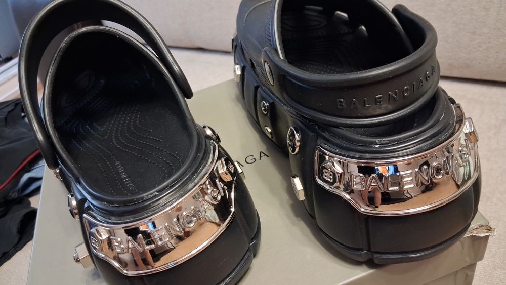 Продам кроксы бренд  Balenciaga