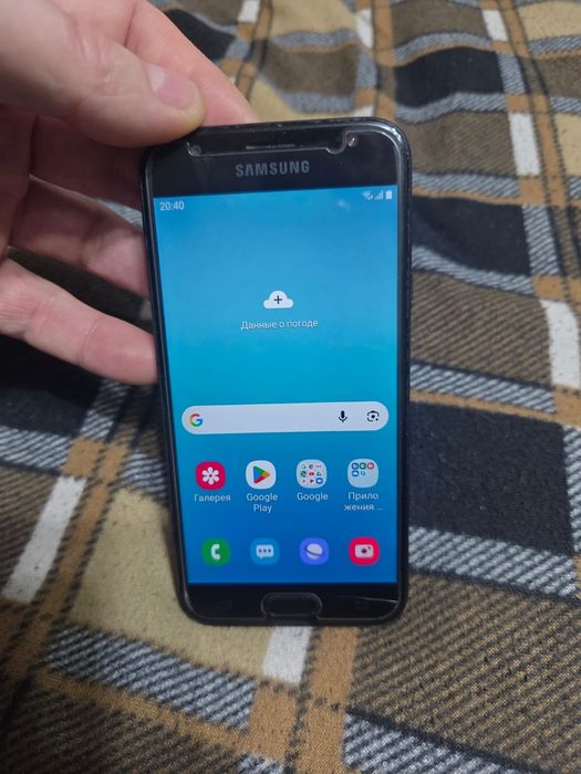 Продам самсунг j330