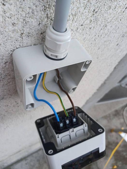 Electrician  Botosani și împrejurimi. Reparații instalații electrice.