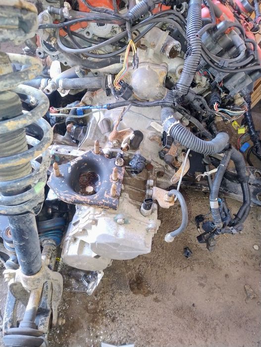 Двигатель от Митсубиси Галант 2.5 V6