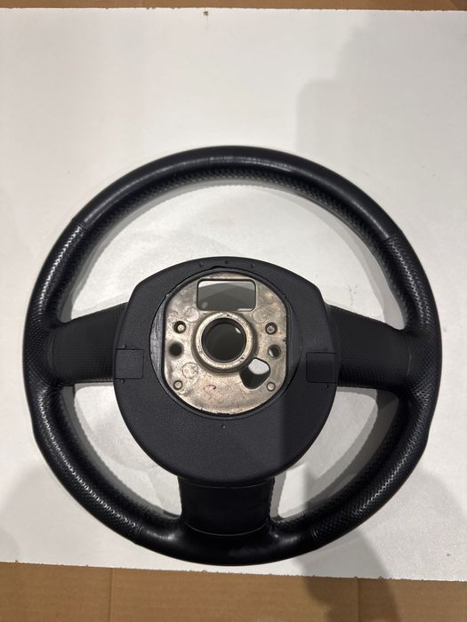 Audi A3-4-5-6 кожен волан Ауди А3-4-5-6