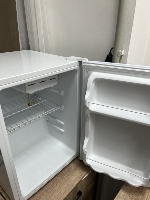 Холодильник Бирюса