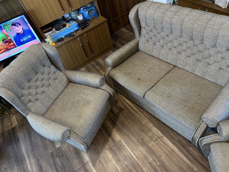 Холова гарнитура , диван