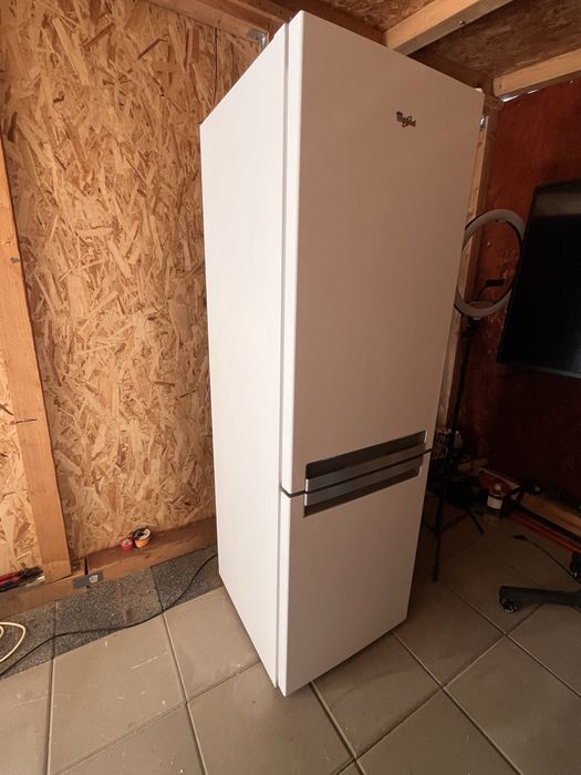 Frigider Combina frigorifica Whirlpool A+ transport GRATUIT