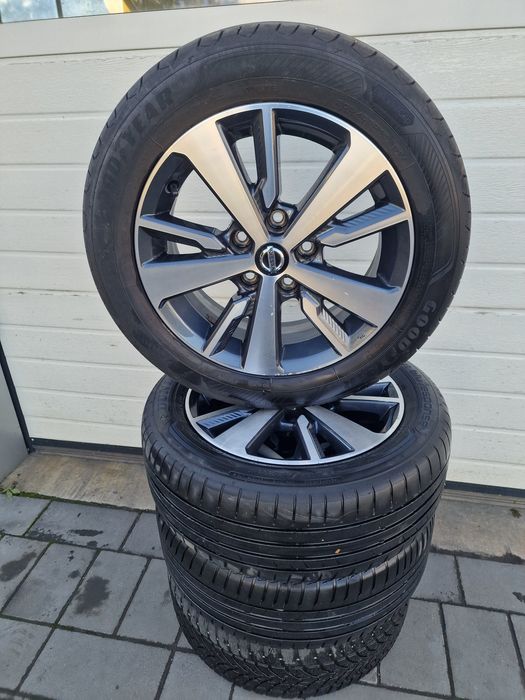 Jante aliaj Nissan R16 16x6 1/2 J cu cauciuc 205/55 R16