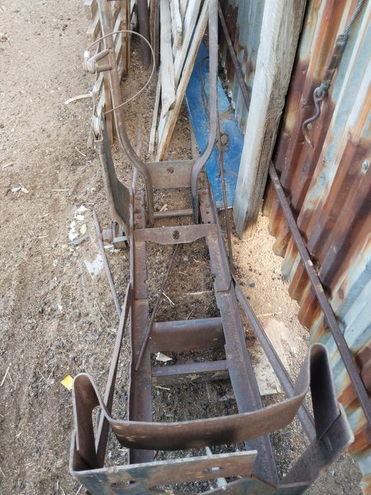 Кранштеин для запаски спецтехника