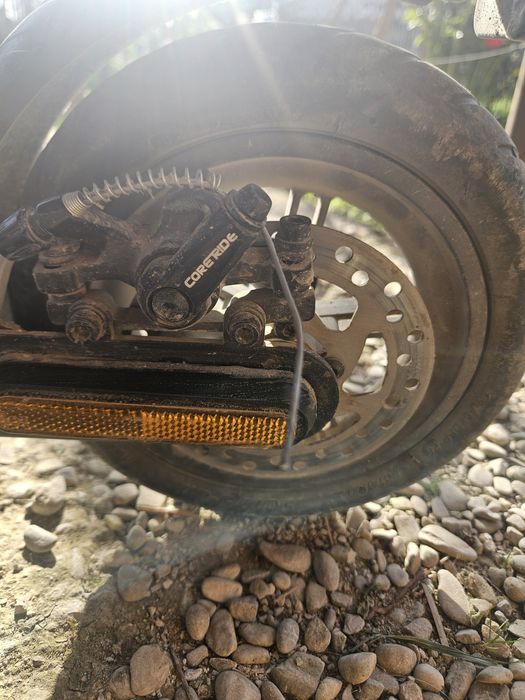 Vand trotineta electrica Jeep aproape noua