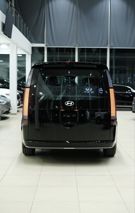 Hyundai Staria Hybrid 2026