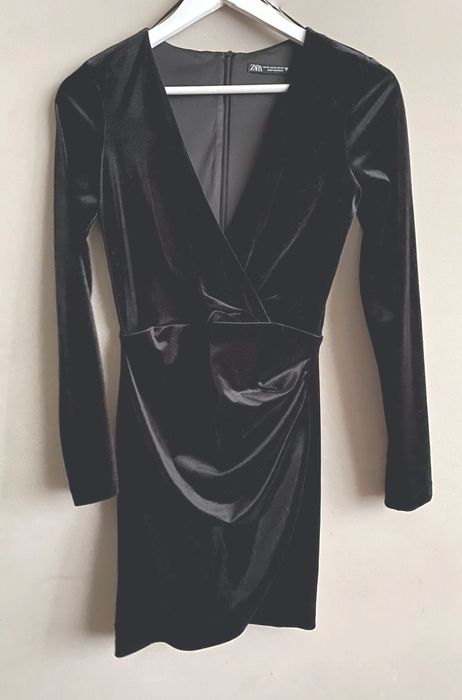 Велвет рокля Zara