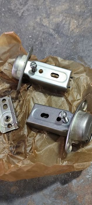 Продам мебельные петли