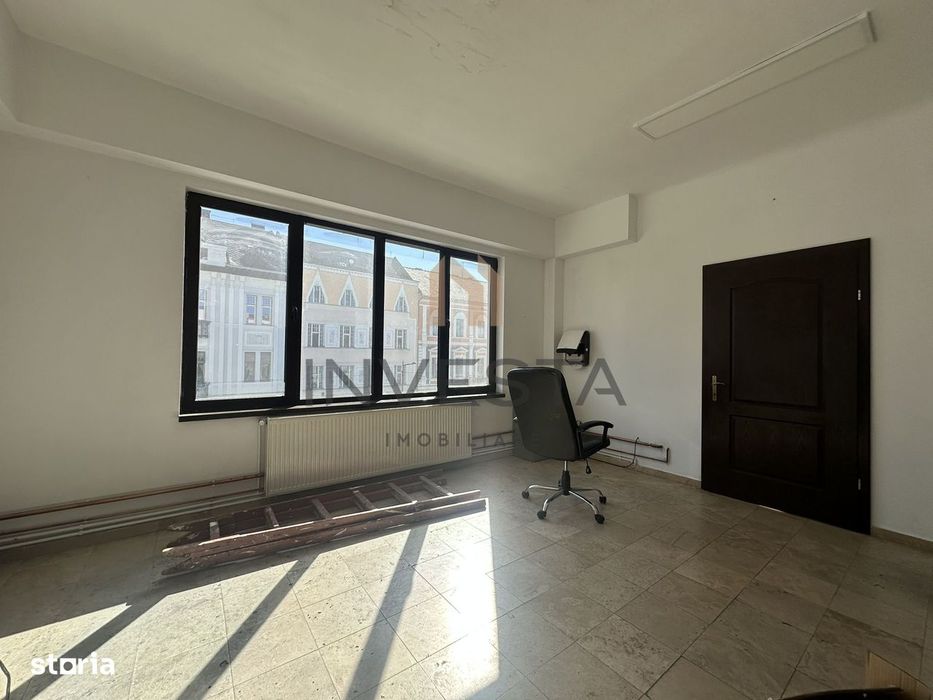 Apartament 4 camere 115 mp Ultracentral etaj intermediar pe Eroilor!
