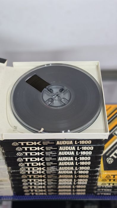 Benzi magnetofon TDK 18cm plastic