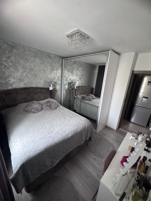 Vand apartament 2 camere renovat