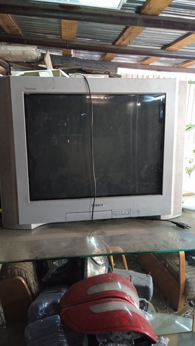 Продам телевизор soni