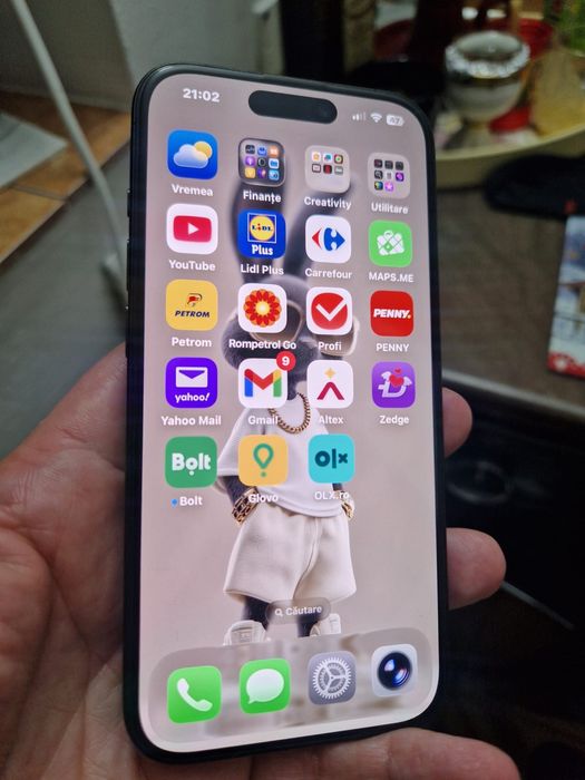 IPhone 15 Pro…liber de rețea