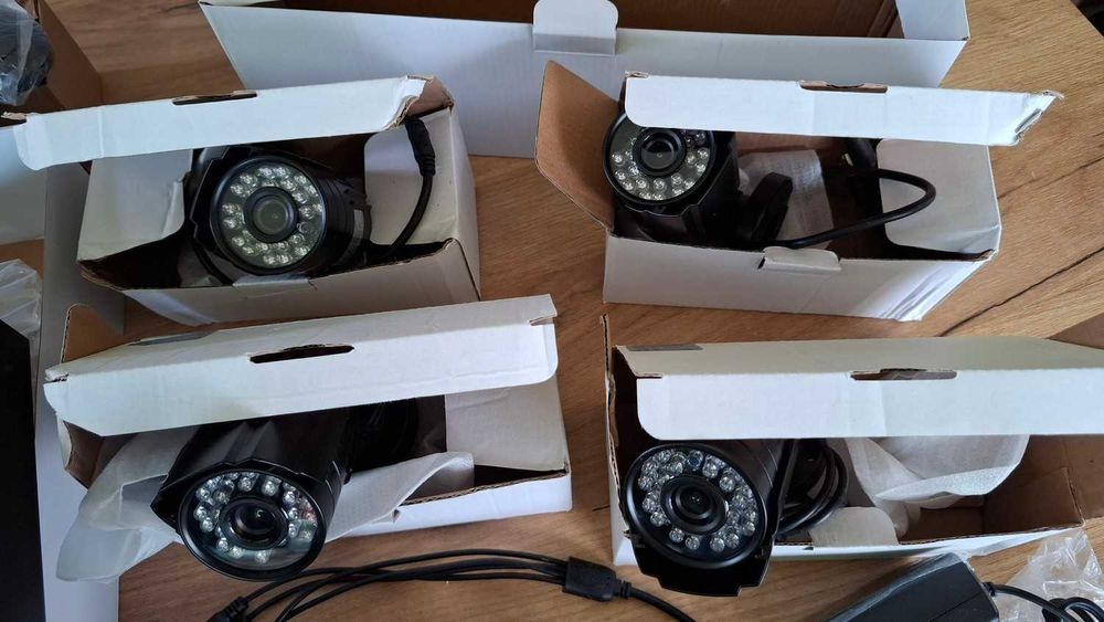 DVR за видеонаблюдение + 4 камери