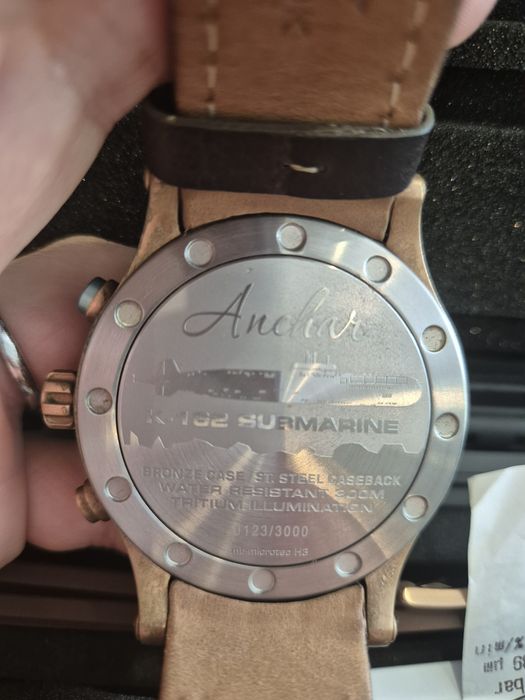 Продавам мъжки часовници Vostok Europe