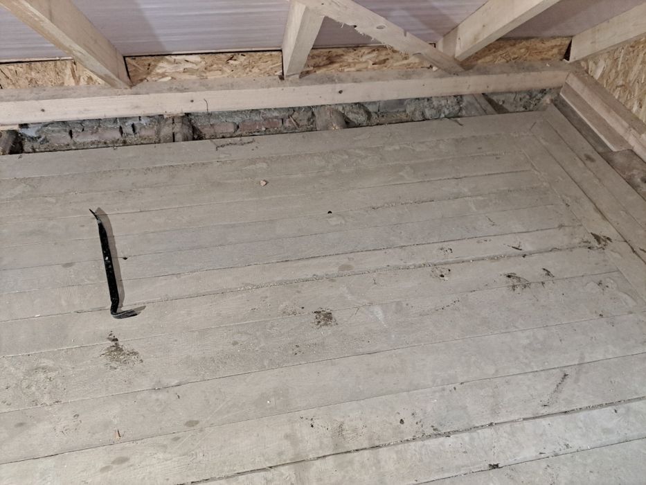 Scandura veche circa 60 m2 mai multe dimensiuni!