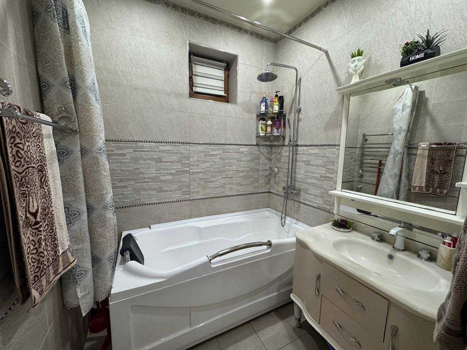 Ойбек 100м2 Продаётся 3-х комнатная квартира (новостройка)