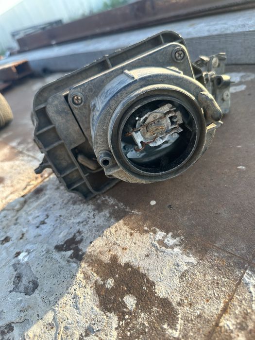 Продам противотуманные фары BMW e34