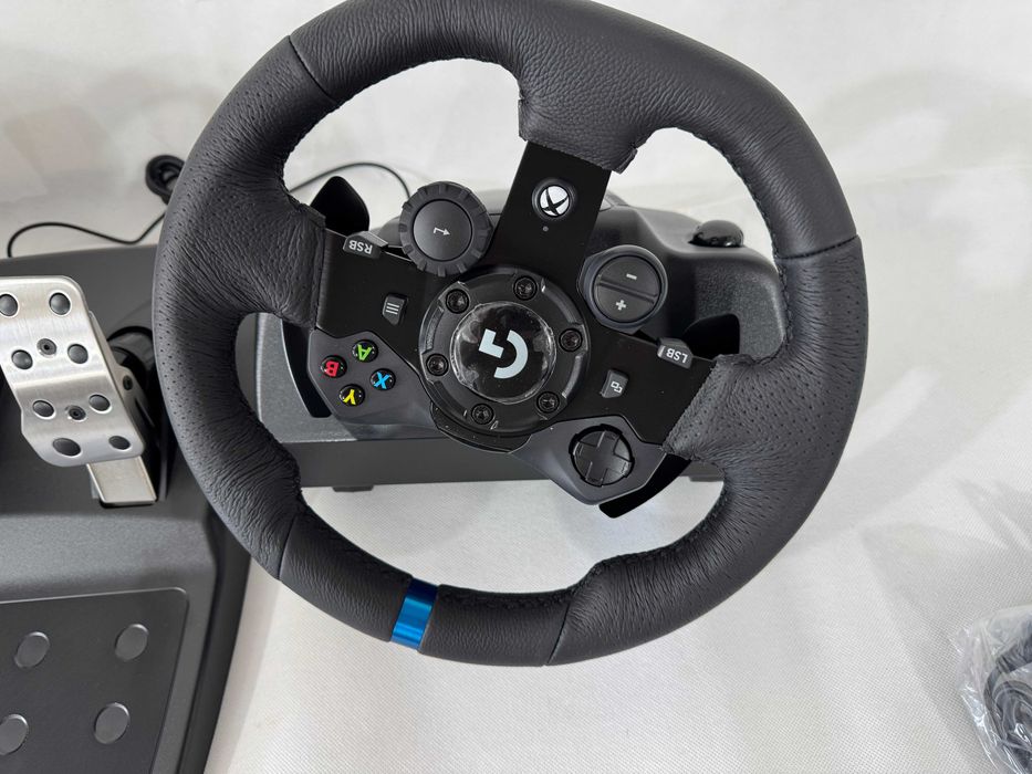 Волан с педали - Logitech G923