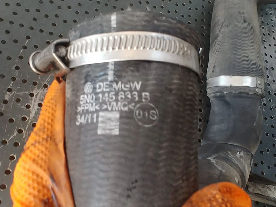 furtun tubulatura intercoleer  2.0 tdi cfg audi q3 8u 5n0145832r 5n0145833b