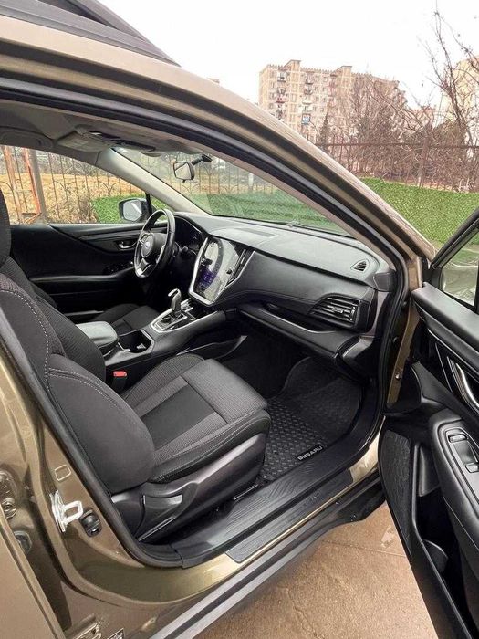 продам Subaru Outback 2021