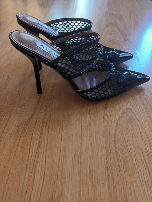 Alaïa чехли  сандали налични