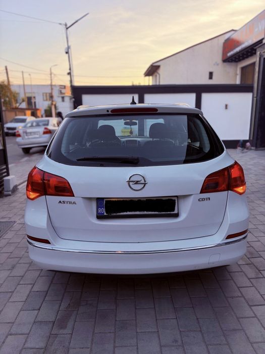 OPEL Astra 2014 — imagine 4