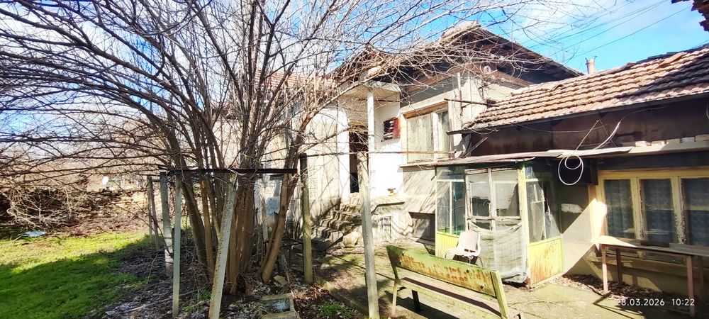 Продавам къща без посредник