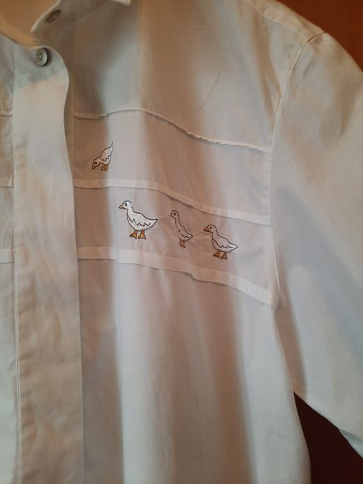 Bluza dama alba cu broderie mărimea 40