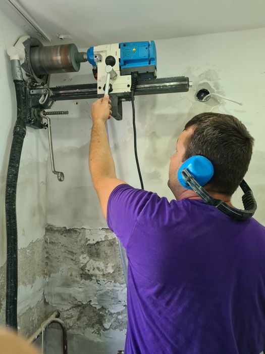 Gauri hota si centrala in beton armat si alte structuri, carotare