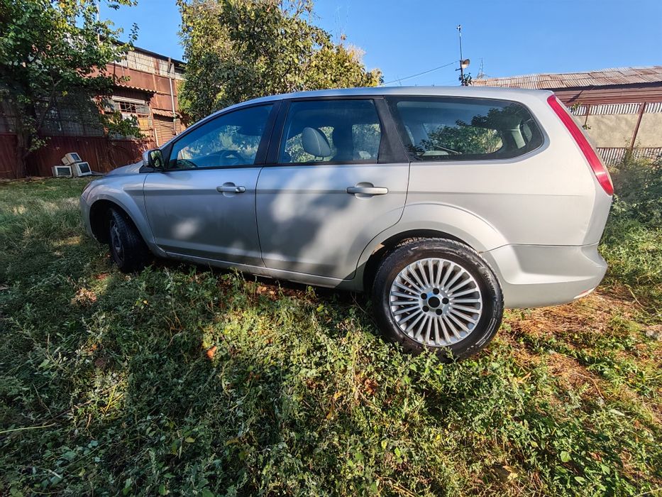 FORD Focus 2010 — imagine 2